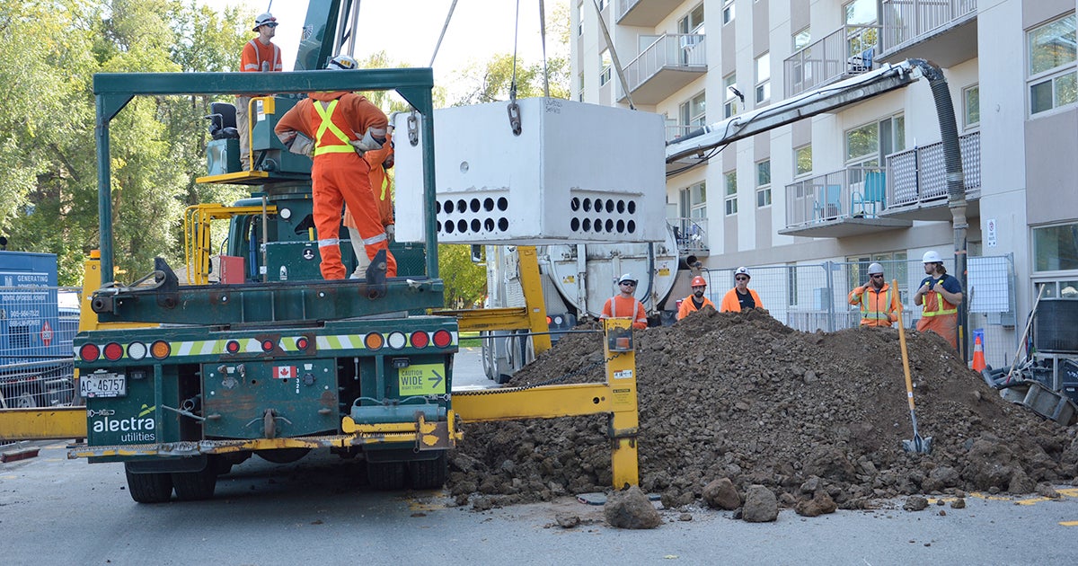 Improving Reliability in St. Catharines - image featuring an Alectra truck and workers